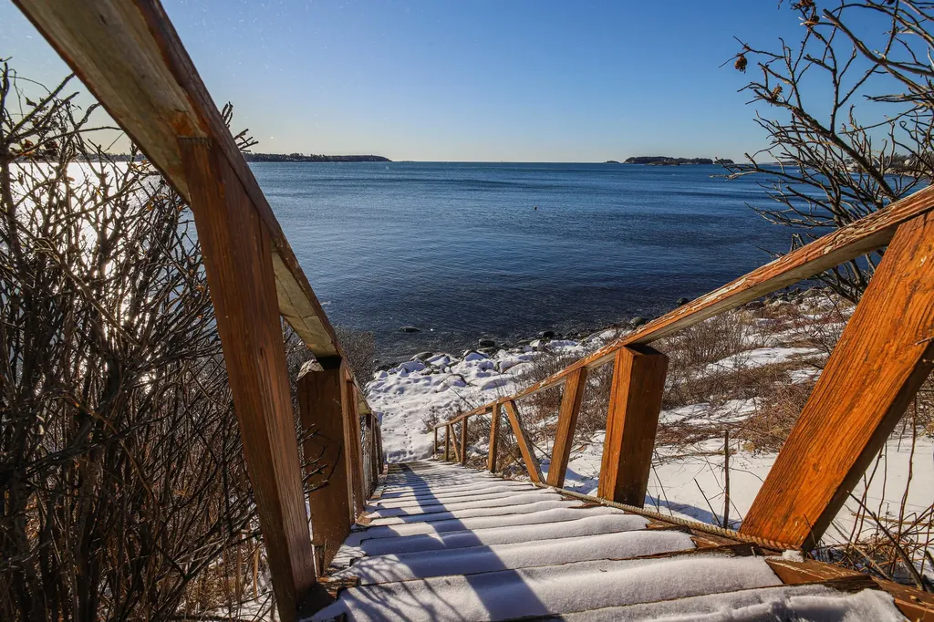 28 Merriconeag Lane Harpswell ME 04079