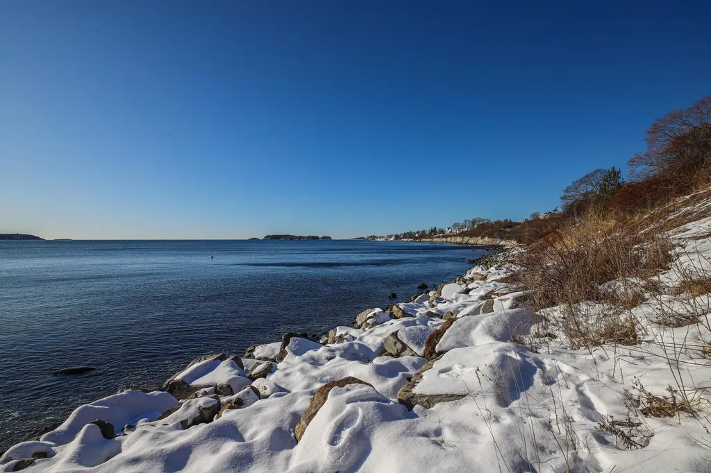 28 Merriconeag Lane Harpswell ME 04079