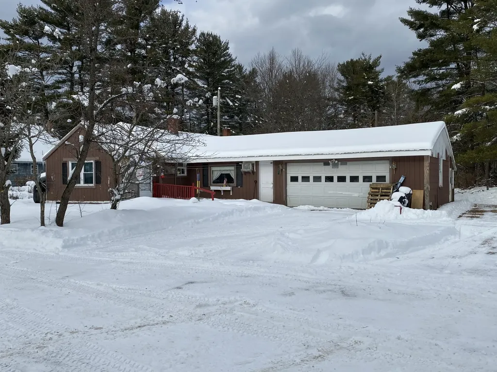 591 Ossipee Trail W Standish ME 04084