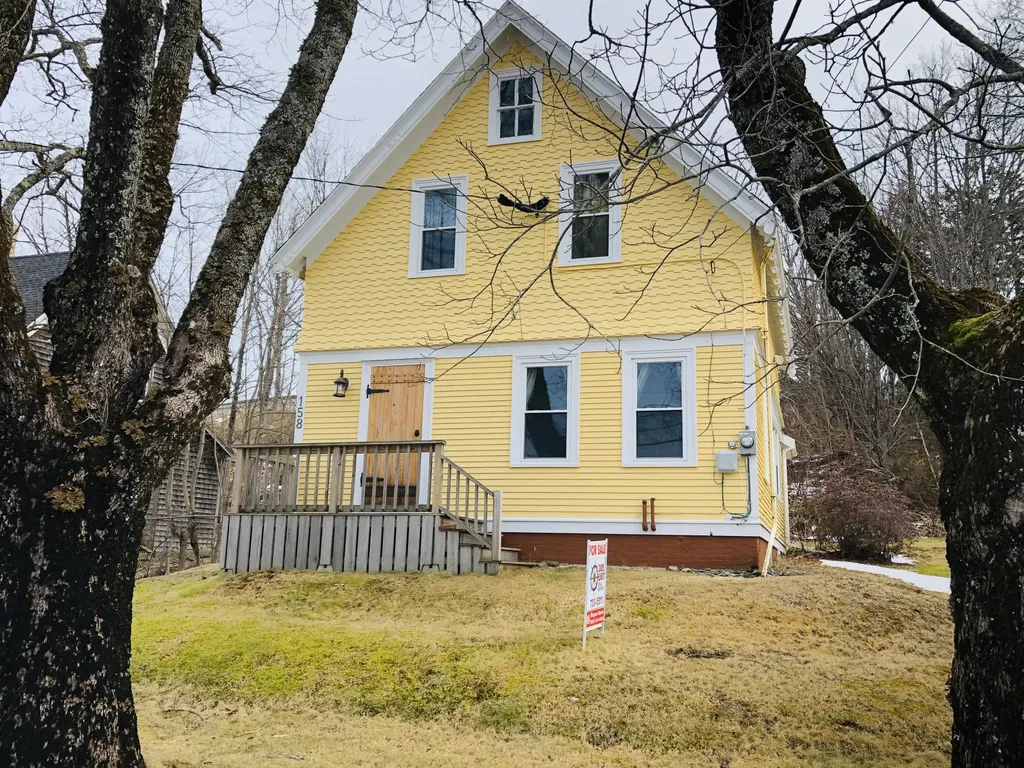 158 Main Street Lubec ME 04652
