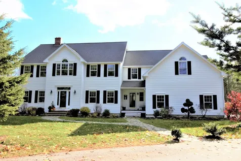 49 Whitetail Way Bangor ME 04401