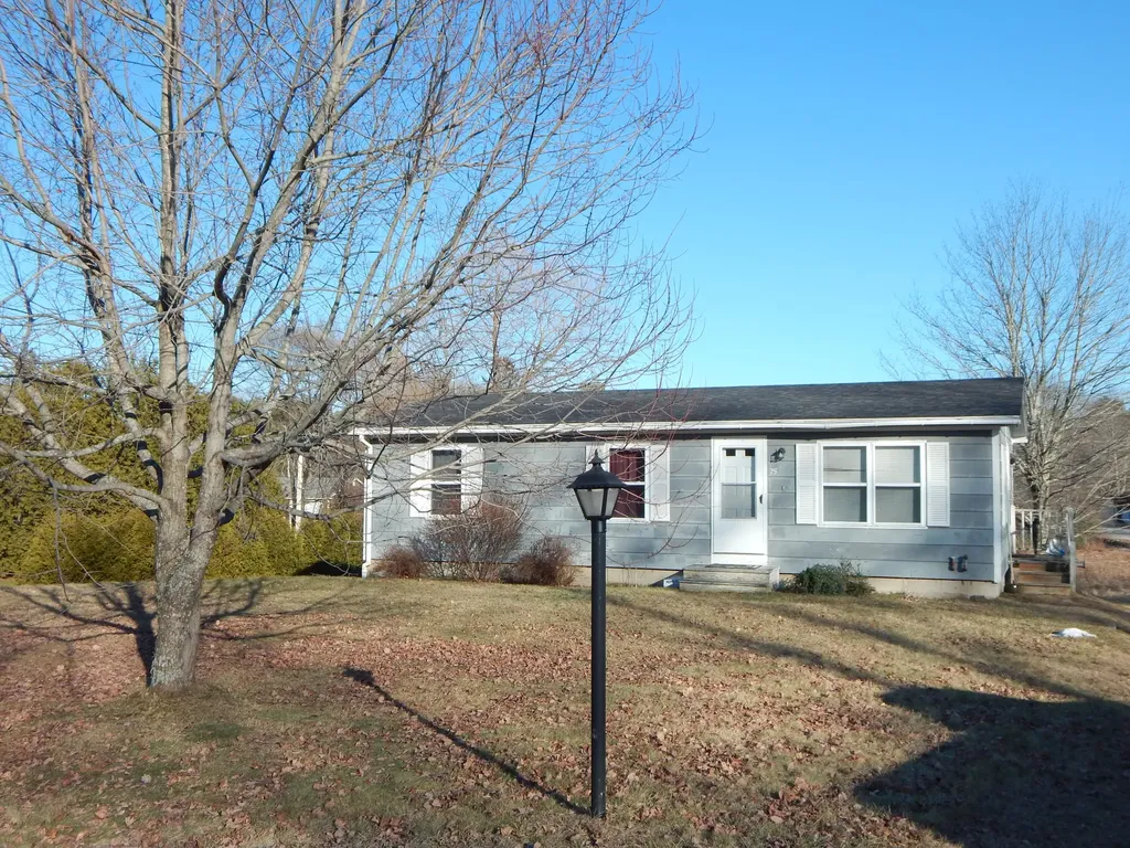 75 Western Road Warren ME 04864