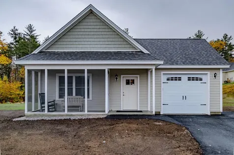 7 E Street Bridgton ME 04009