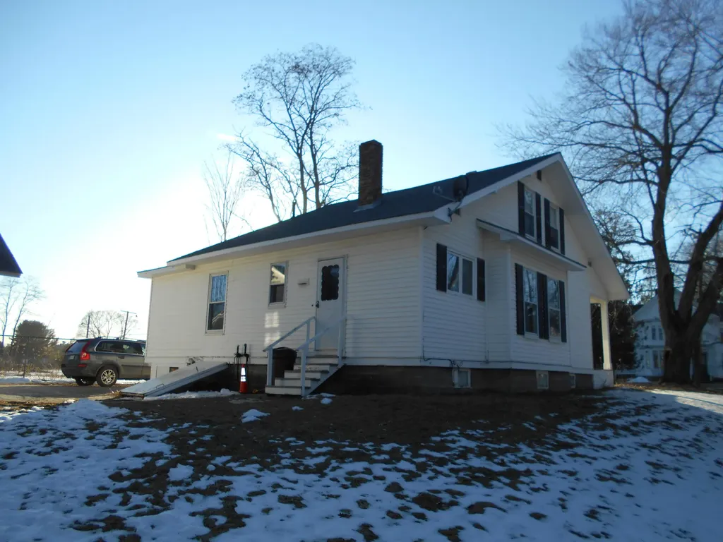 830 Main Street Old Town ME 04468