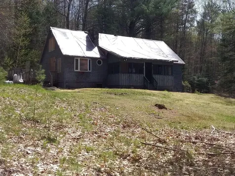 9 Garden Circle Limerick ME 04048