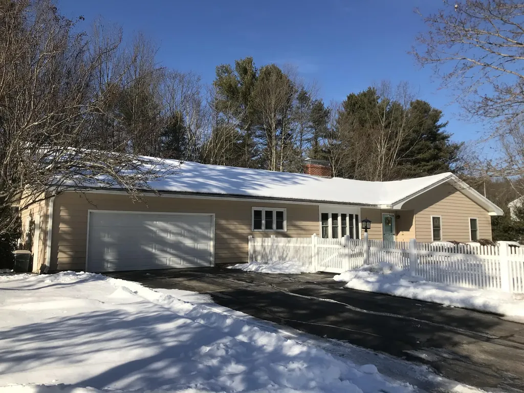 4 Greenfield Drive Kennebunk ME 04043