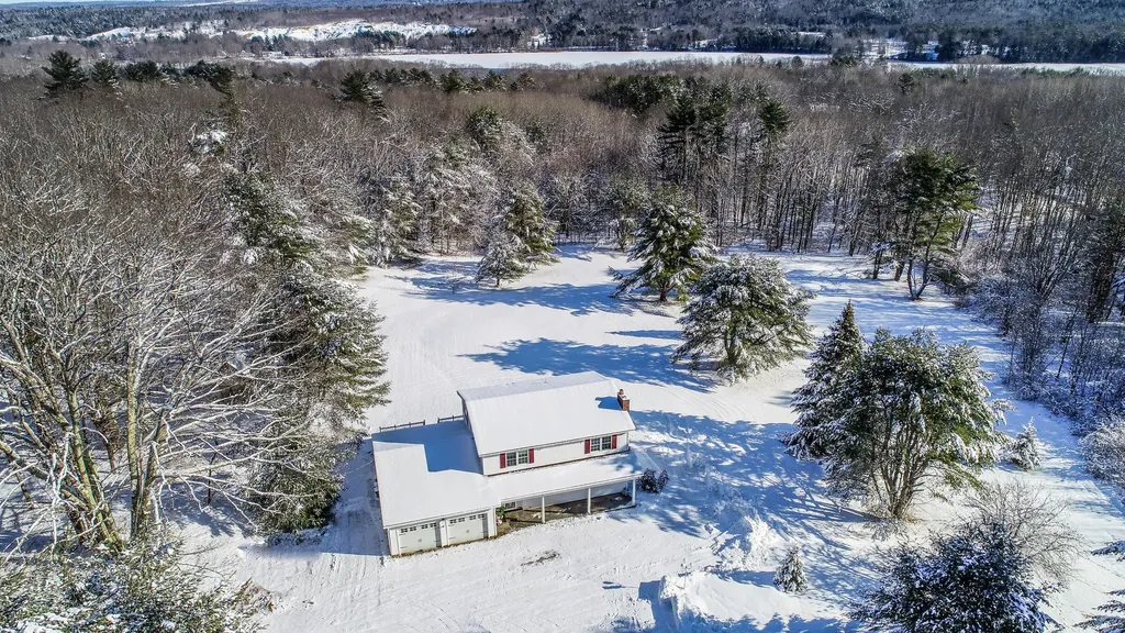 347 River Road Richmond ME 04357