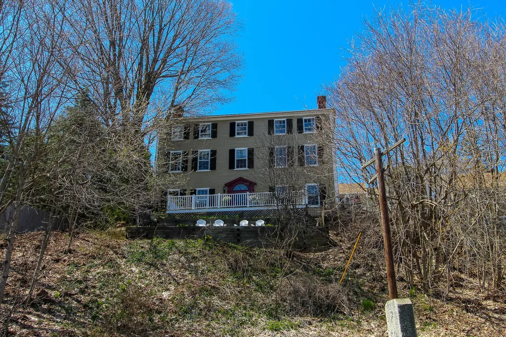 6 Summer Street Hallowell ME 04347