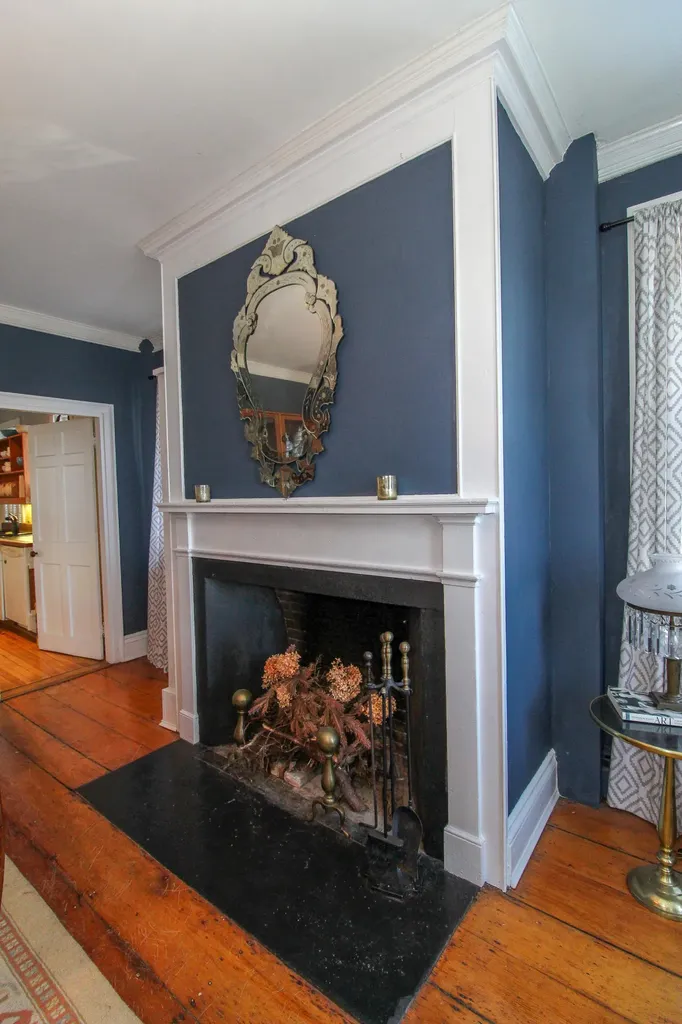 6 Summer Street Hallowell ME 04347