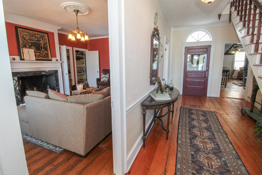 6 Summer Street Hallowell ME 04347