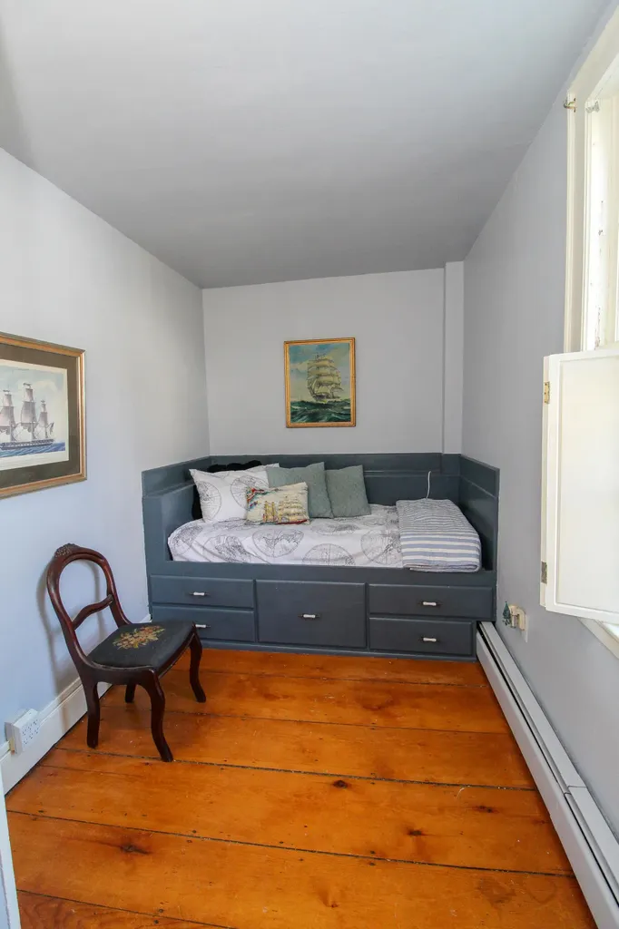 6 Summer Street Hallowell ME 04347