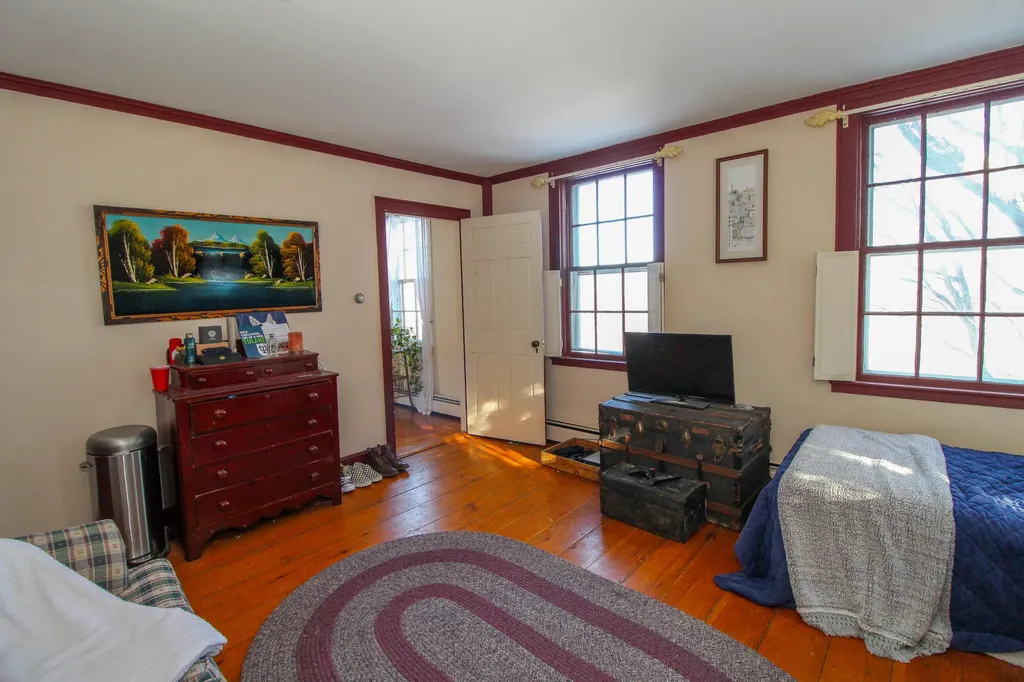 6 Summer Street Hallowell ME 04347