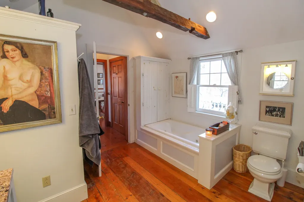 6 Summer Street Hallowell ME 04347