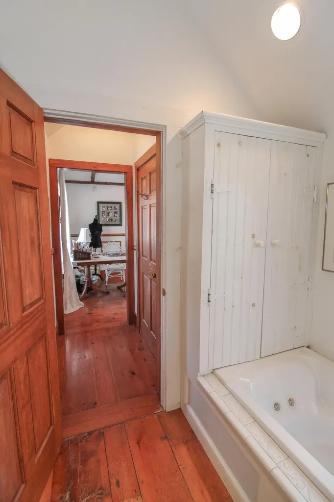 6 Summer Street Hallowell ME 04347