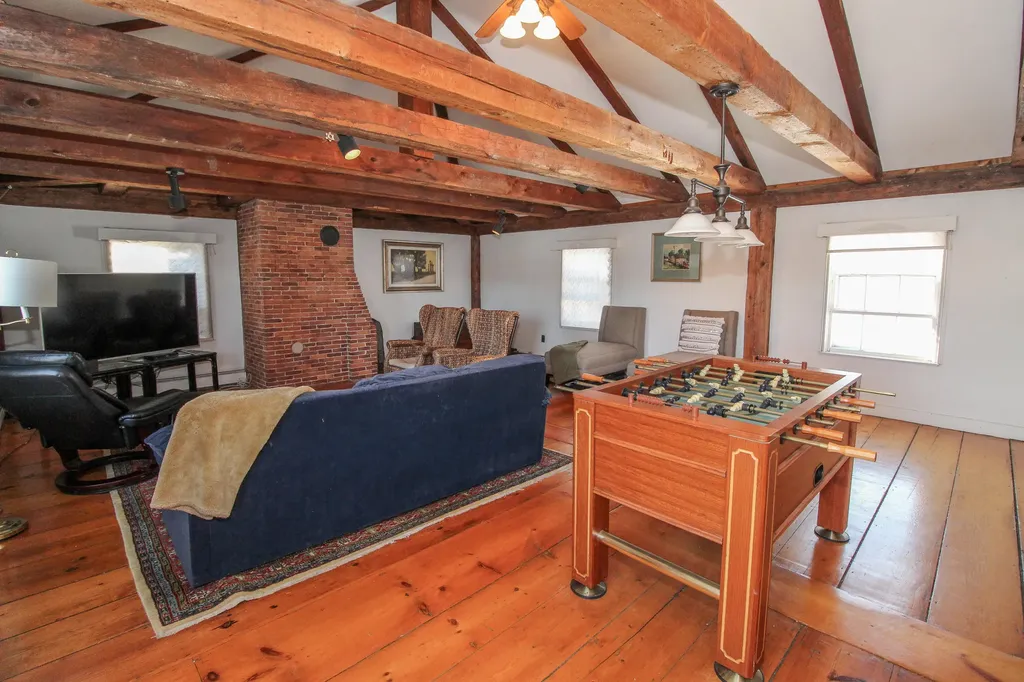 6 Summer Street Hallowell ME 04347