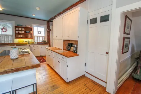 6 Summer Street Hallowell ME 04347