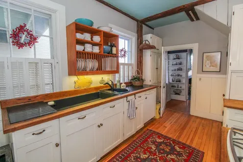 6 Summer Street Hallowell ME 04347