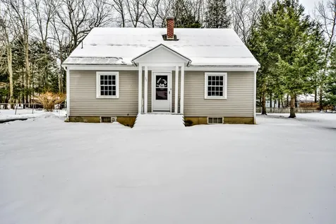 30 Hayford Street Farmingdale ME 04344