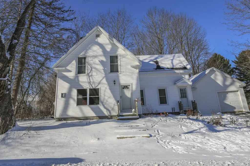 19 Lincolnville Avenue Belfast ME 04915
