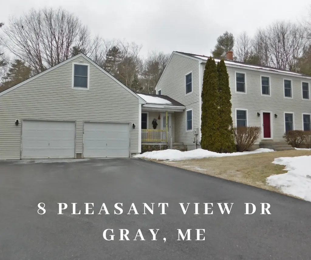 8 Pleasant View Drive Gray ME 04039