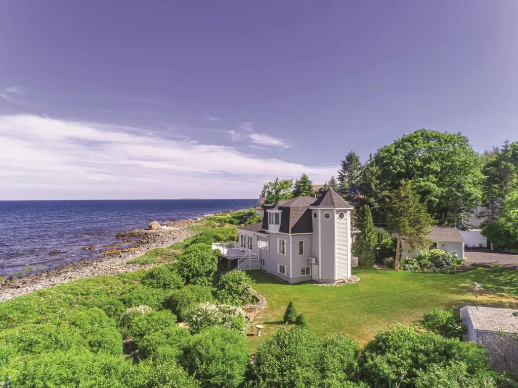 81 Tower Road Kittery ME 03905