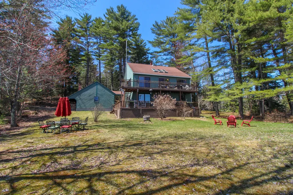 85 Woods Grove Lane Winthrop ME 04364