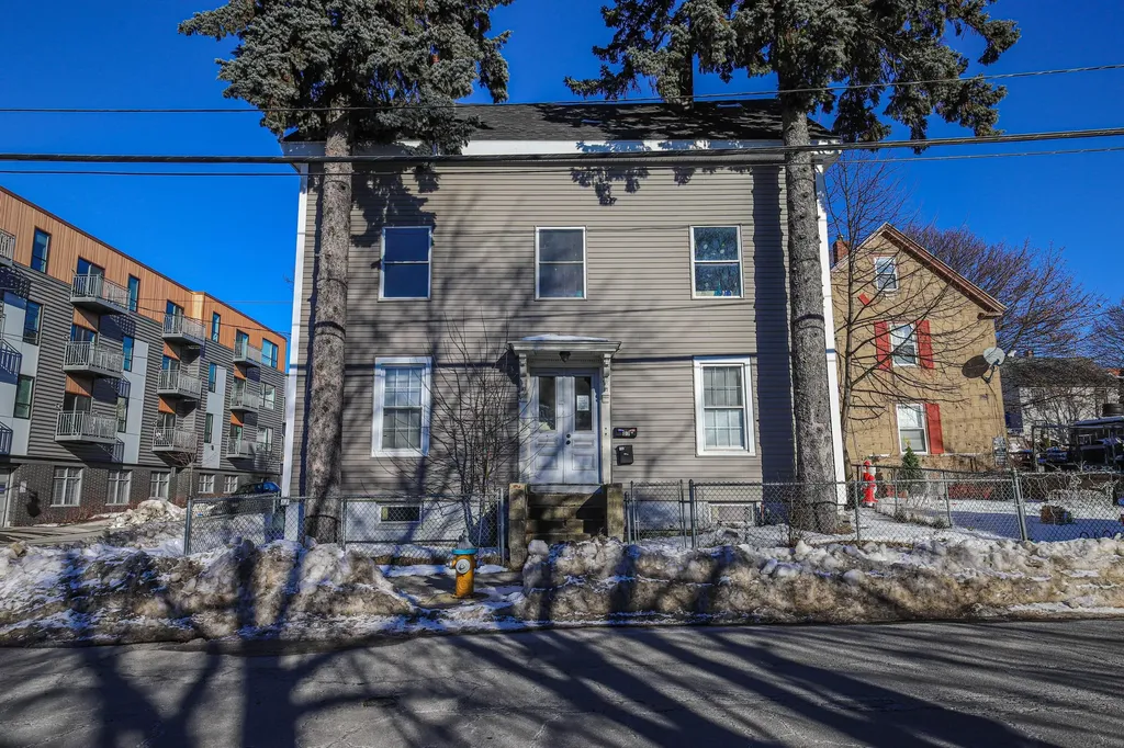 83 Anderson Street Portland ME 04101