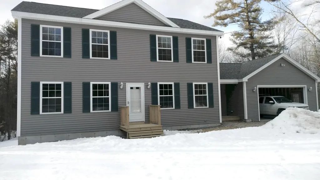 18 Hall Road Windham ME 04062