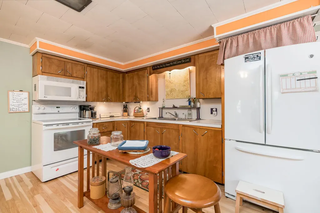 115 Collins Mills Road West Gardiner ME 04345