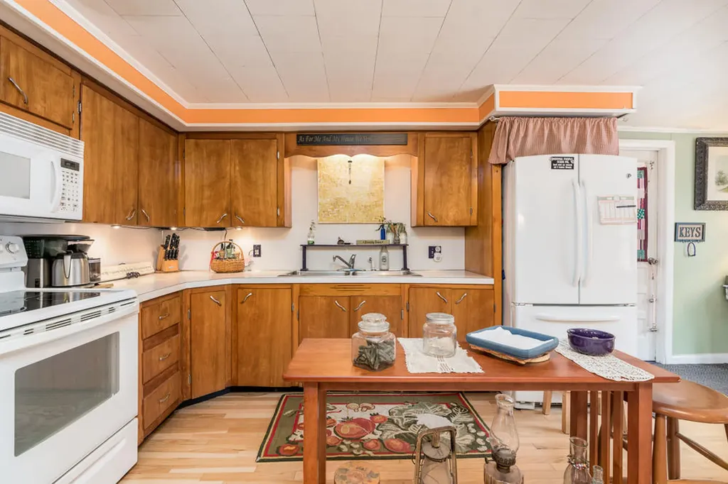 115 Collins Mills Road West Gardiner ME 04345