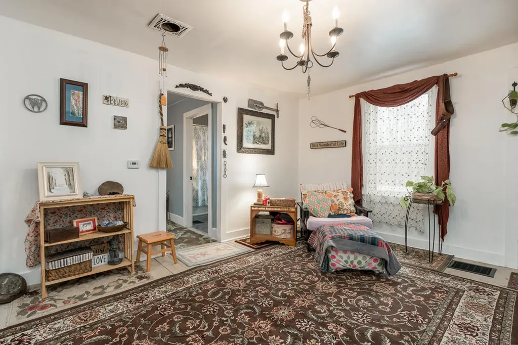 115 Collins Mills Road West Gardiner ME 04345