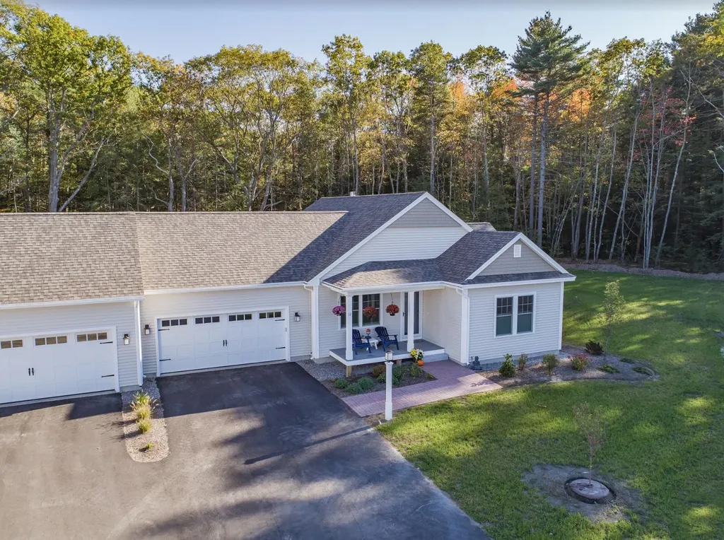 14 Maxwell Woods Drive Cape Elizabeth ME 04107
