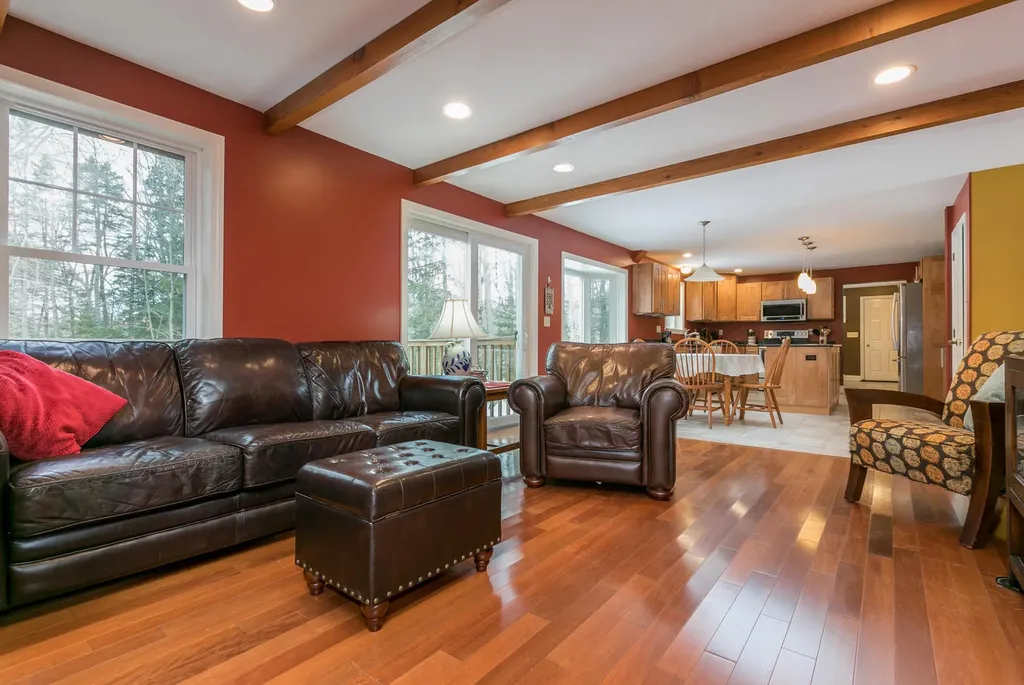 11 Hampton Circle Scarborough ME 04074