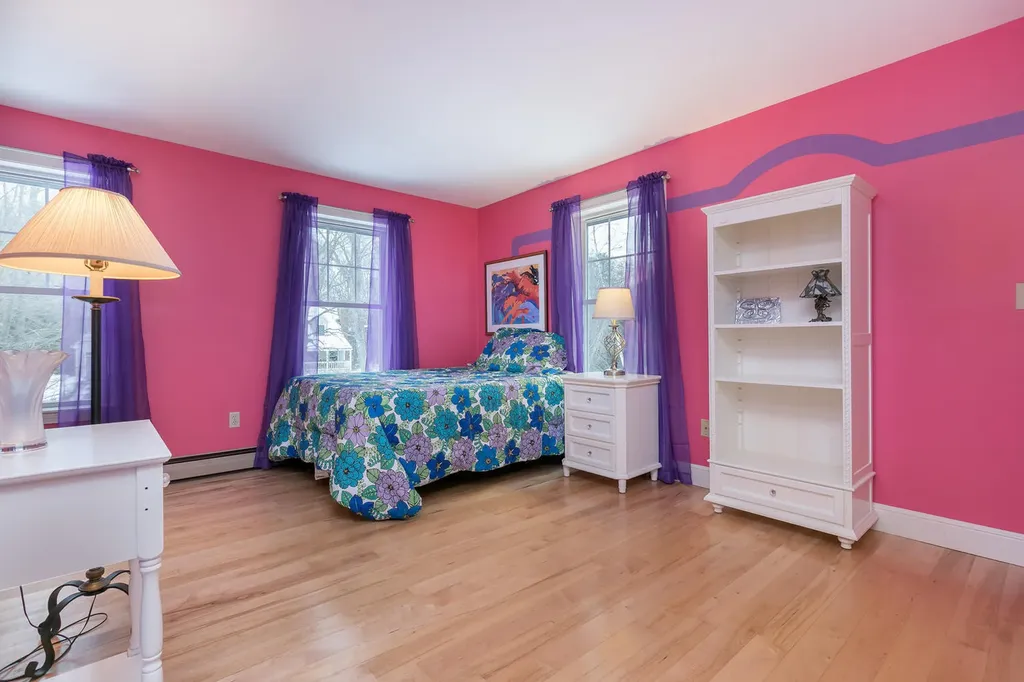 11 Hampton Circle Scarborough ME 04074