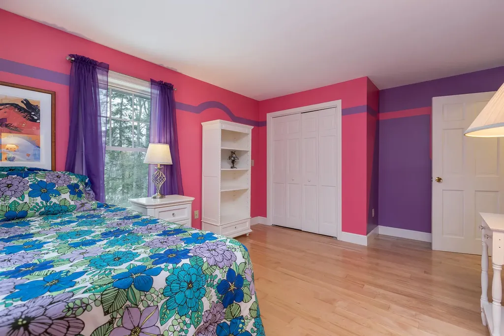 11 Hampton Circle Scarborough ME 04074