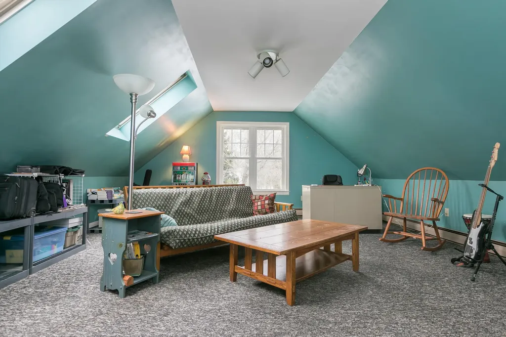 11 Hampton Circle Scarborough ME 04074