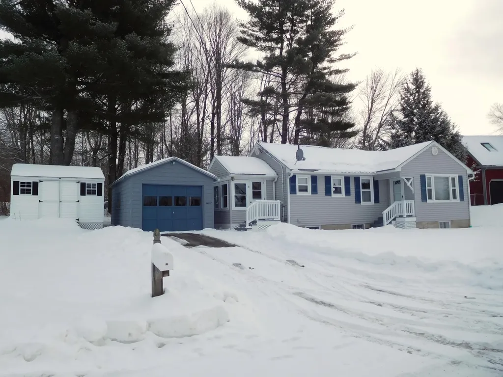11 Jenkins Street Lewiston ME 04240