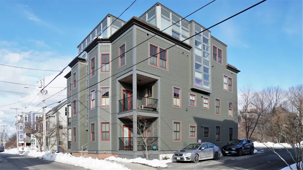 117 Sheridan Street Portland ME 04101