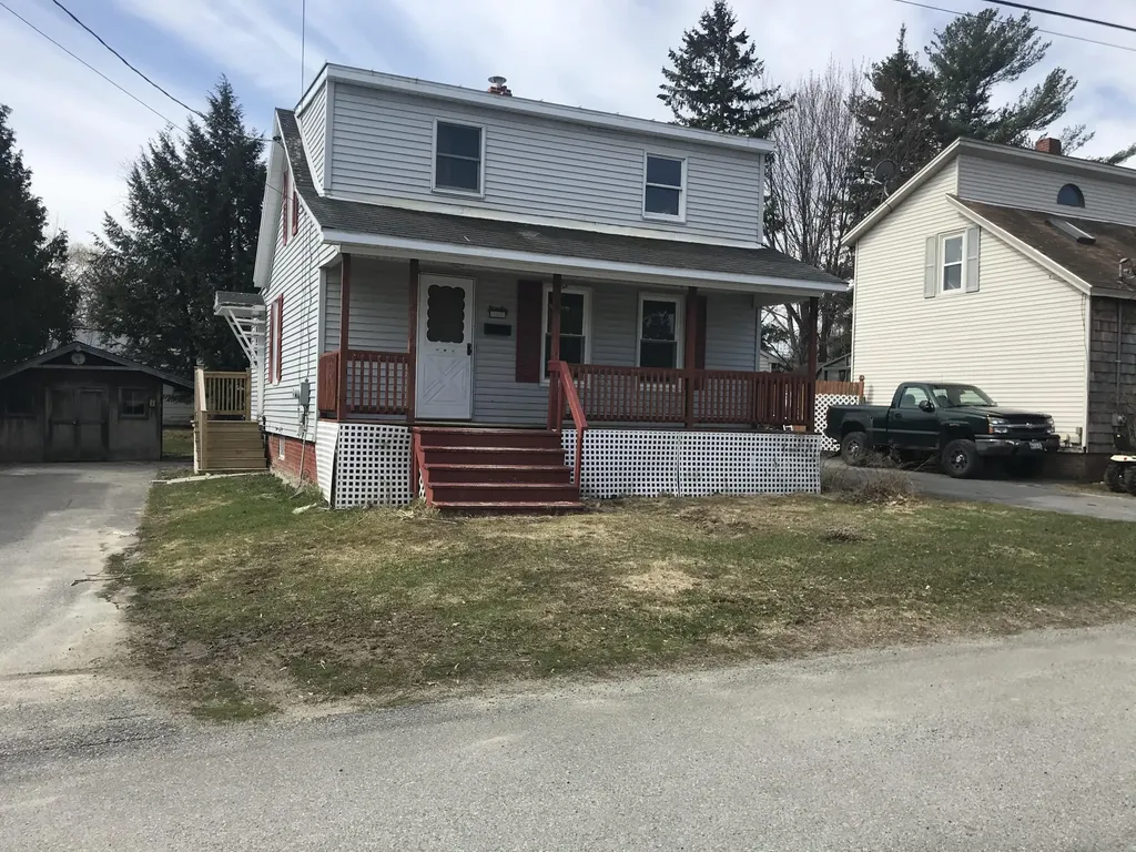 8 Elmhurst Street Waterville ME 04901