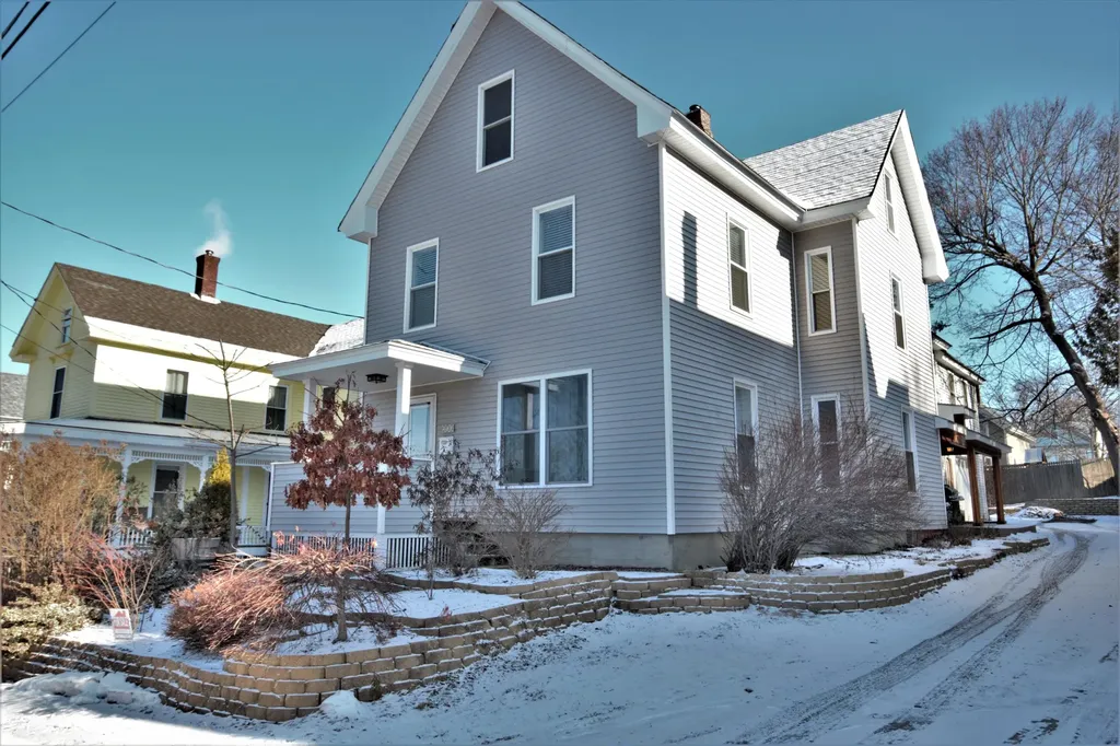 273 Pine Street Bangor ME 04401