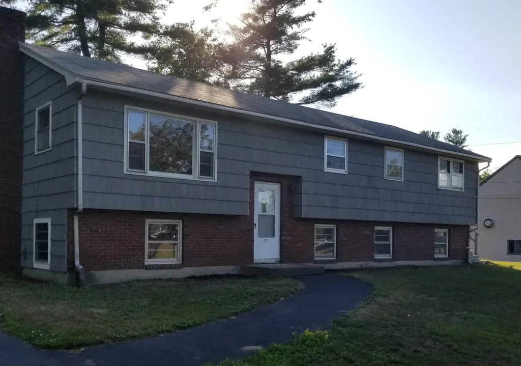 15 Cedar Road Eliot ME 03903