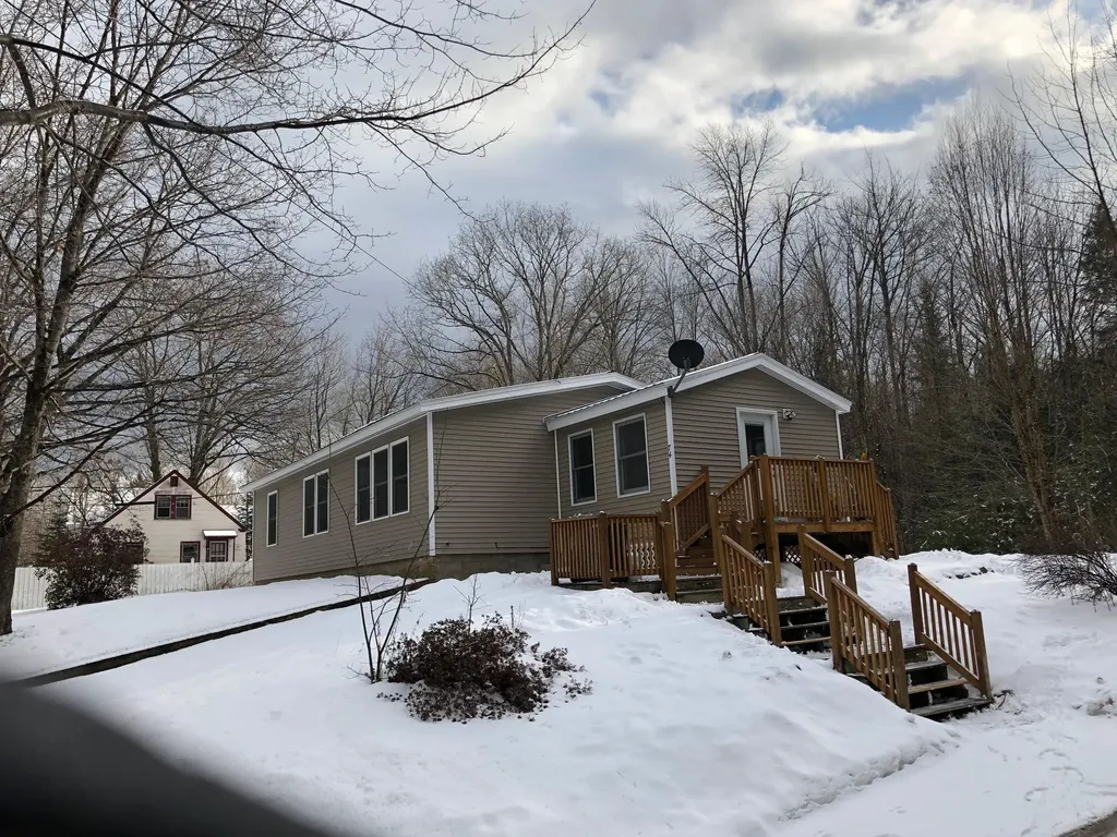 74 North High Street Bridgton ME 04009