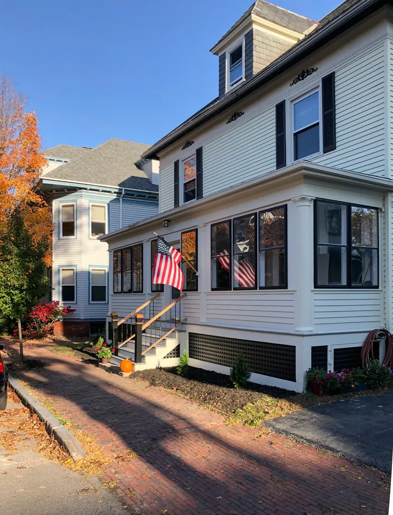 36 Taylor Street Portland ME 04102