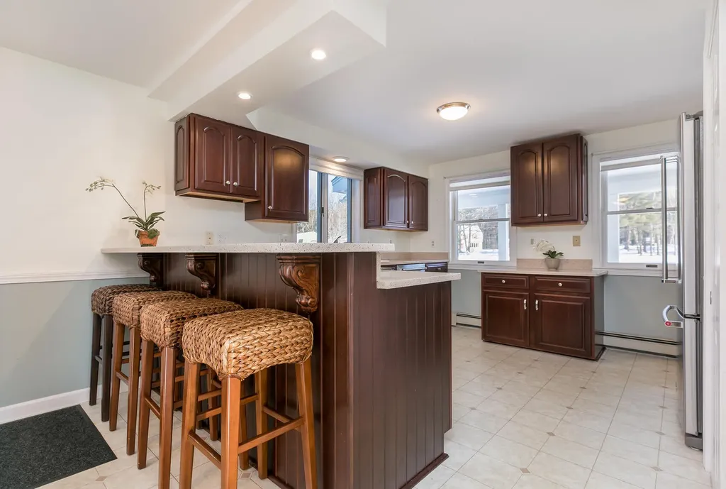 72 Winding Way Yarmouth ME 04096