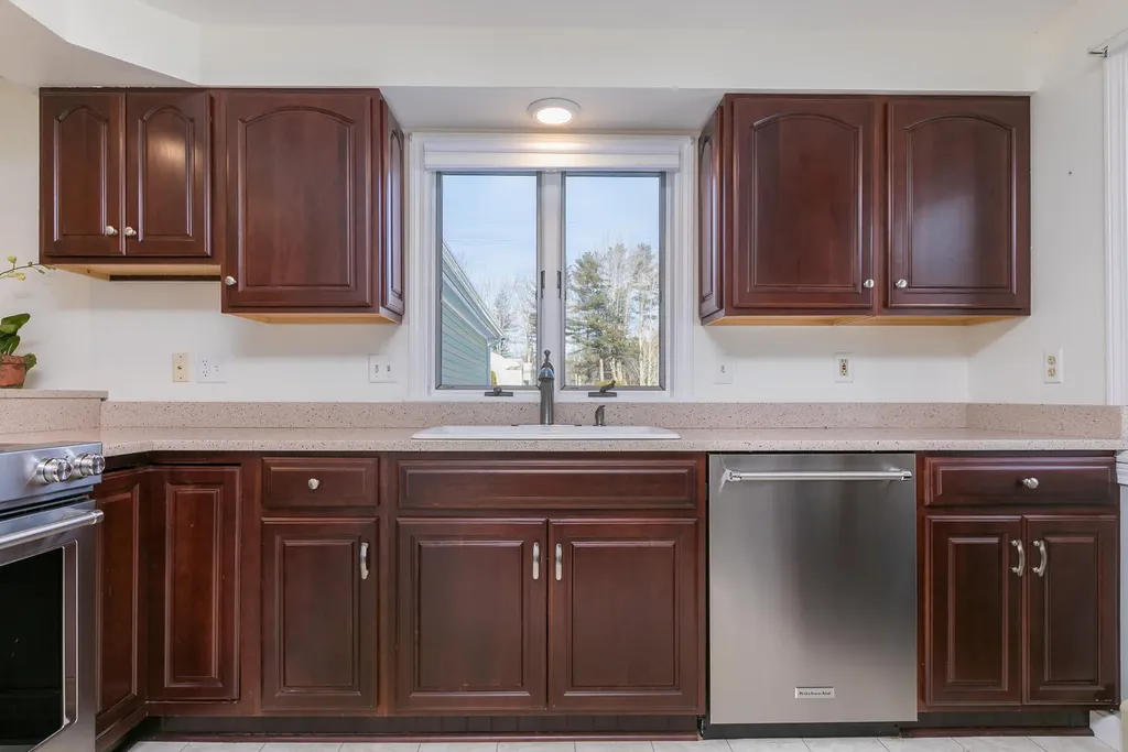 72 Winding Way Yarmouth ME 04096