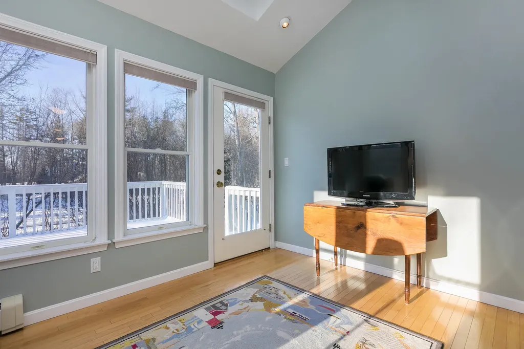 72 Winding Way Yarmouth ME 04096