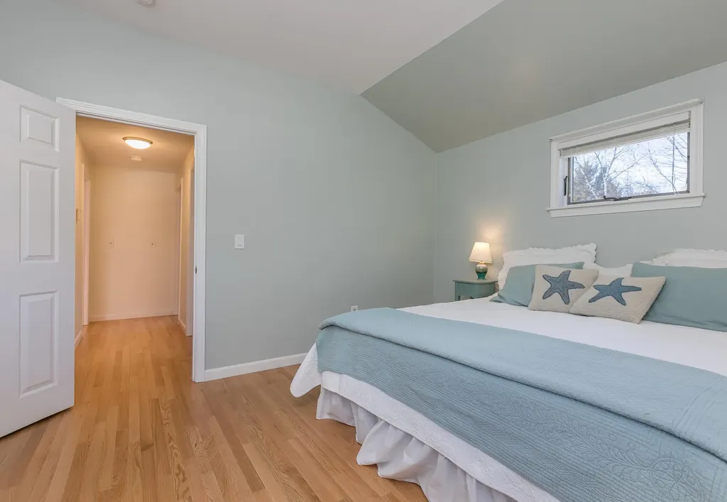 72 Winding Way Yarmouth ME 04096