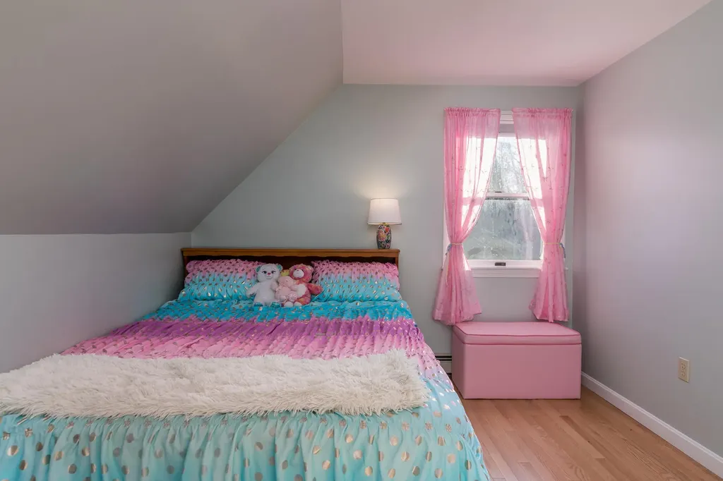 72 Winding Way Yarmouth ME 04096