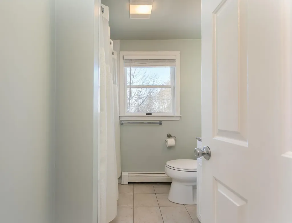 72 Winding Way Yarmouth ME 04096