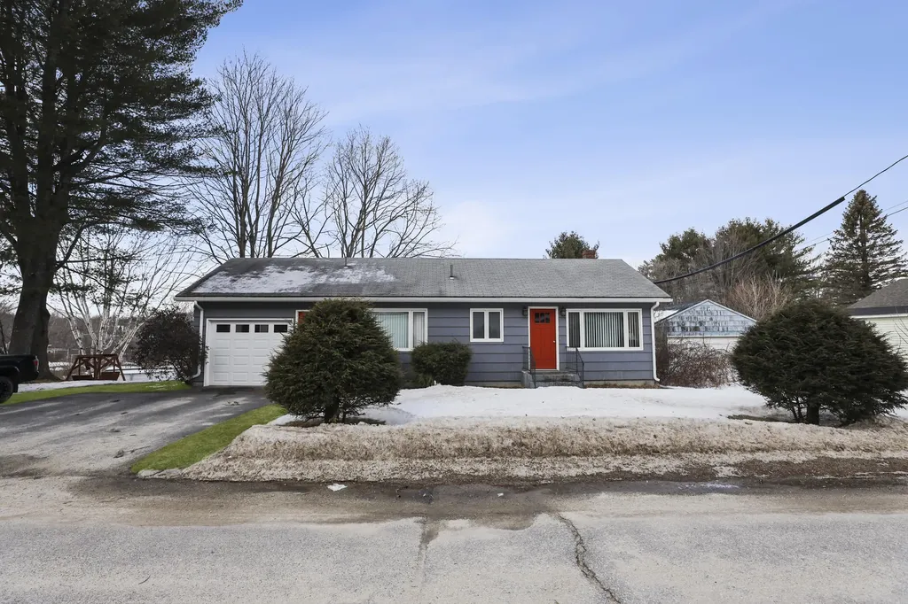 50 Bailey Avenue Lewiston ME 04240